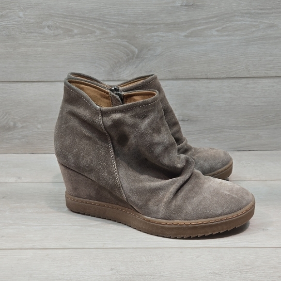 Sofft Women's Siri Dardanos Taupe Wedge Ankle Boots Aqua Shoes Sz 8.5M - Picture 2 of 14
